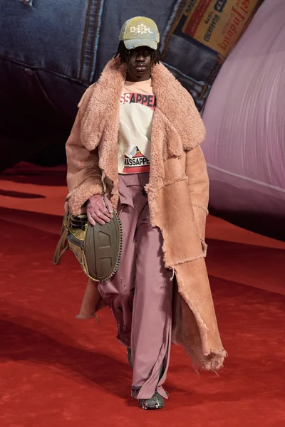 Look 43